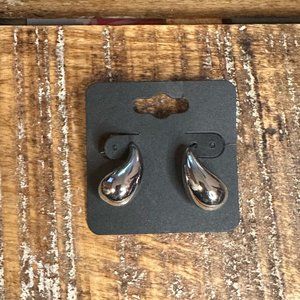 Silver Teardrop Earrings